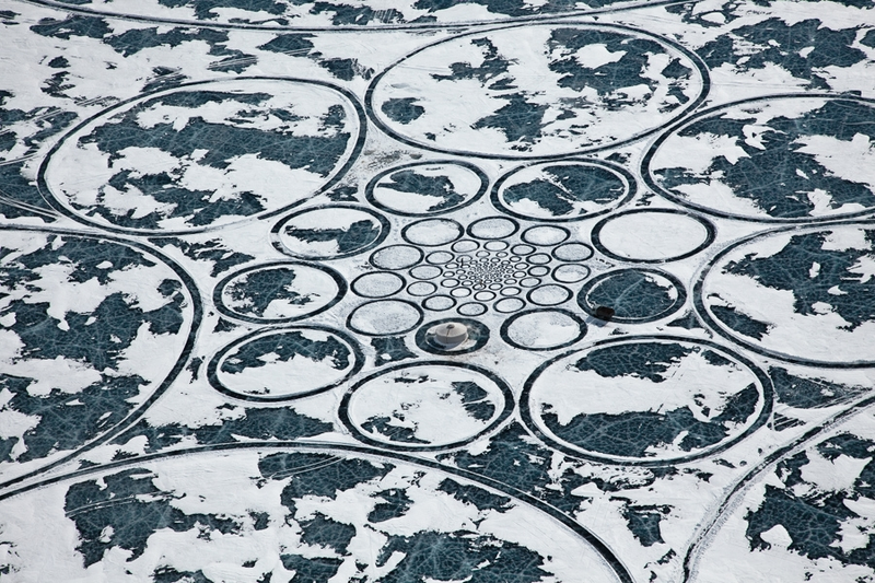 Illustration for article titled Art That's Made with Snow and Ice
